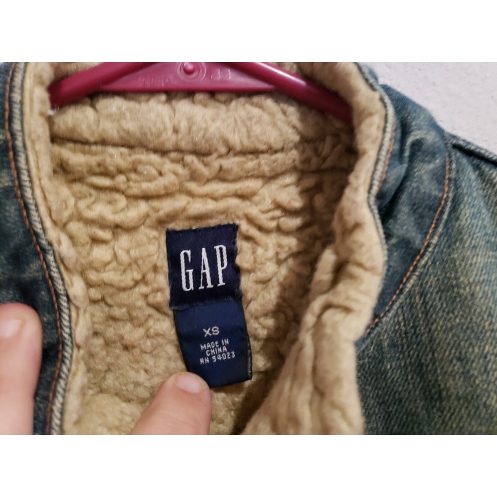 GAP Sherpa lined Denim Trucker Jacket Woman's size XS medium wash EUC - Picture 6 of 6